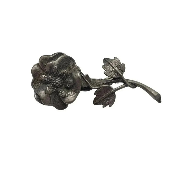 Whimsical Textured Flower Brooch Pin Silver Tone Vintage - Picture 1 of 4